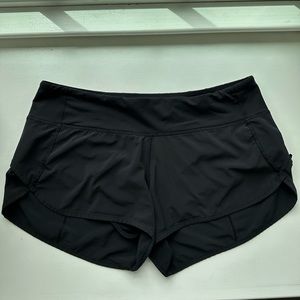lululemon black shorts size 8